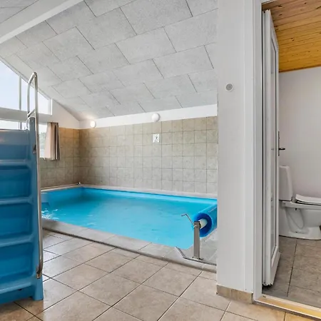 Vakantiehuis Stunning In Bogense With Sauna